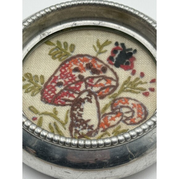 Vintage Embroidered Coasters Mushrooms Decorative Silver Tone Metal Set Of 2 HK - Picture 4 of 11